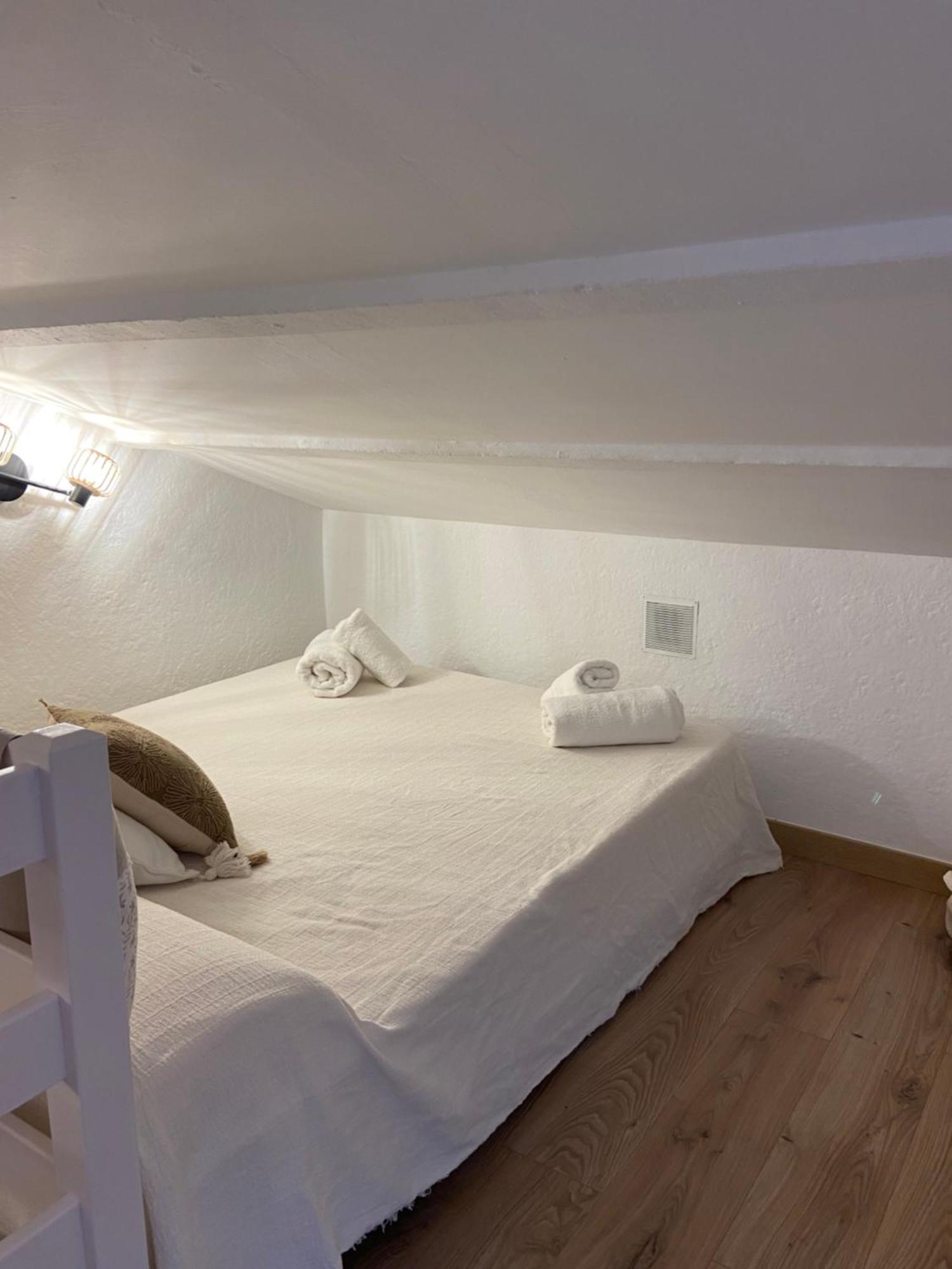 Casa Luci Holiday home Sant Jaume d'Enveja